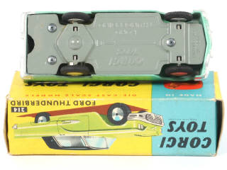 Lot 16 - CORGI TOYS (GB) (1)