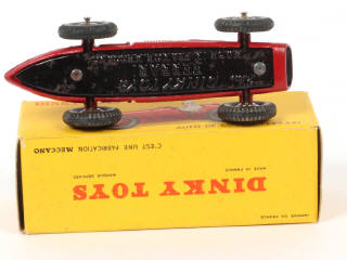 Lot 142 - DINKY TOYS (FRANCE) (1)