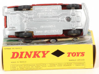 Lot 170 - DINKY TOYS (FRANCE) (1)