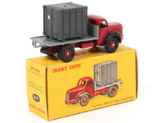 Lot 198 - DINKY TOYS (FRANCE) (1)