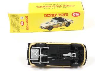 Lot 178 - DINKY MATCHBOX (1)