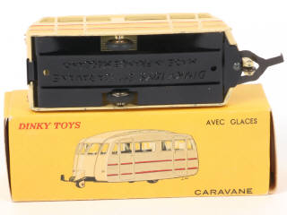 Lot 210 - DINKY TOYS (FRANCE) (1)