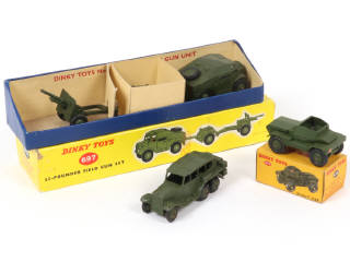 Lot 124 - DINKY TOYS (GB) (3)
