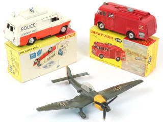 Lot 123 - DINKY TOYS (GB) (3)