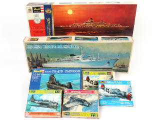 Lot 49 - REVELL (USA) (7)