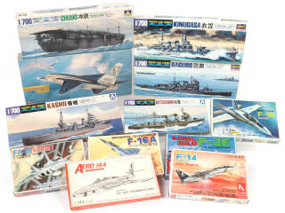 Lot 34 - DIVERS (12)