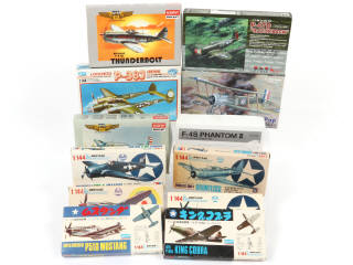 Lot 33 - DIVERS (12)