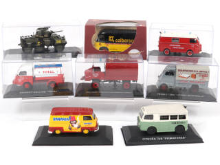 Lot 72 - DIVERS (8)