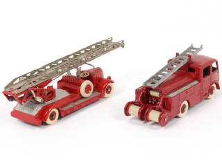 Lot 191 - DINKY TOYS (FRANCE) (2)