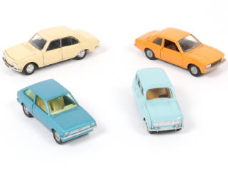 Lot 218 - DINKY TOYS (FRANCE) (4)