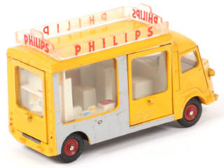 Lot 160 - DINKY TOYS (FRANCE) (1)