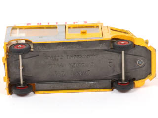 Lot 160 - DINKY TOYS (FRANCE) (1)