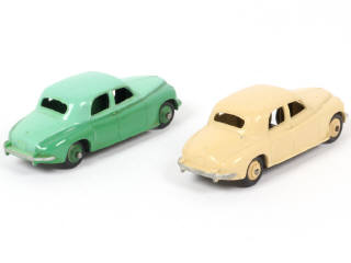 Lot 103 - DINKY TOYS (GB) (2)