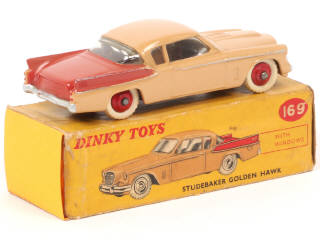 Lot 81 - DINKY TOYS (GB) (1)