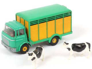 Lot 158 - DINKY TOYS (FRANCE) (1)