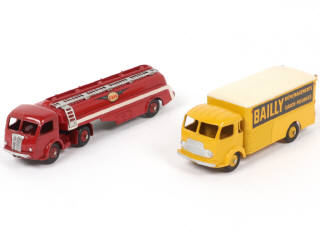 Lot 193 - DINKY TOYS (FRANCE) (2)