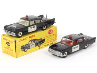 Lot 110 - DINKY TOYS (GB) (2)
