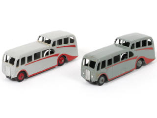 Lot 107 - DINKY TOYS (GB) (2)
