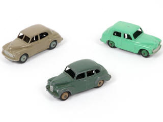 Lot 117 - DINKY TOYS (GB) (3)