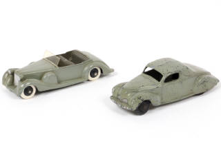 Lot 97 - DINKY TOYS (GB) (2)