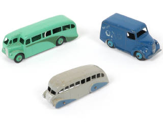 Lot 116 - DINKY TOYS (GB) (3)
