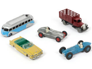 Lot 230 - DINKY TOYS (FRANCE) (5)