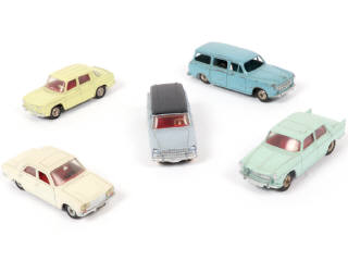 Lot 228 - DINKY TOYS (FRANCE) (5)