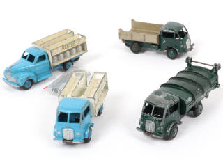 Lot 225 - DINKY TOYS (FRANCE) (4)