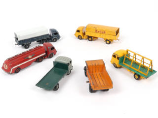Lot 233 - DINKY TOYS (FRANCE) (6)