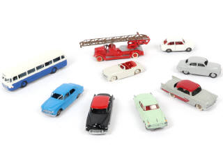 Lot 235 - DINKY TOYS (FRANCE) (9)