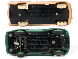 Lot 105 - DINKY TOYS (GB) (2)