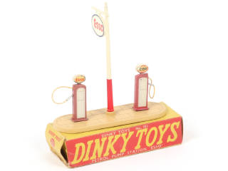 Lot 95 - DINKY TOYS (GB) (1)