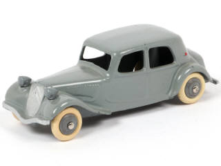 Lot 145 - DINKY TOYS (FRANCE) (1)