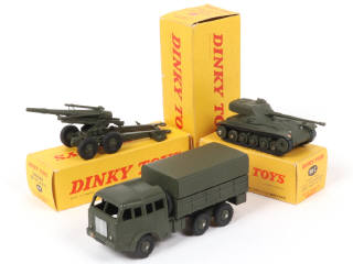 Lot 215 - DINKY TOYS (FRANCE) (3)
