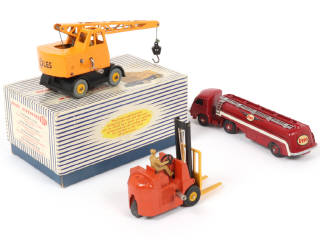 Lot 217 - DINKY TOYS (FRANCE) (3)