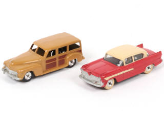 Lot 106 - DINKY TOYS (GB) (2)