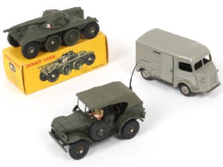 Lot 213 - DINKY TOYS (FRANCE) (3)