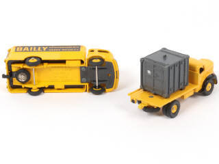 Lot 197 - DINKY TOYS (FRANCE) (2)