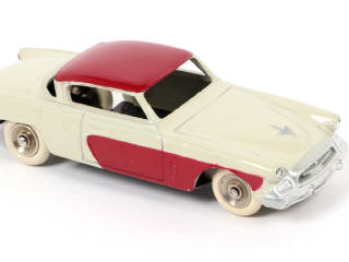 Lot 92 - DINKY TOYS (FRANCE) (1)