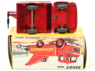Lot 116 - DINKY TOYS (FRANCE) (1)