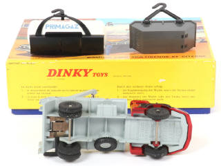 Lot 122 - DINKY TOYS (FRANCE) (1)
