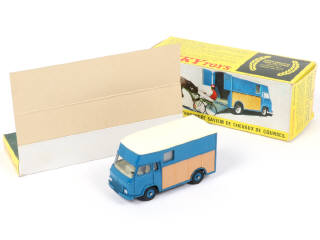 Lot 111 - DINKY TOYS (FRANCE) (1)
