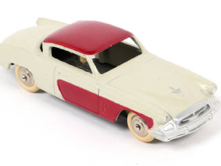 Lot 91 - DINKY TOYS (FRANCE) (1)