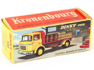 Lot 119 - DINKY TOYS (FRANCE) (1)