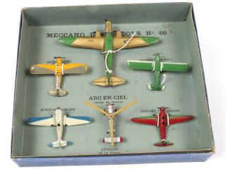 Lot 31 - DINKY TOYS (FRANCE) (7)