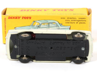 Lot 70 - DINKY TOYS (FRANCE) (1)