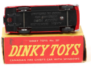 Lot 151 - DINKY TOYS (GB) (1)