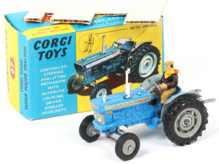 Lot 11 - CORGI TOYS (GB) (1)