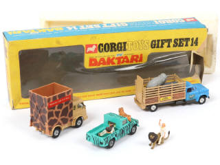 Lot 17 - CORGI TOYS (GB) (1)