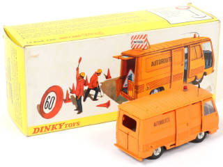 Lot 110 - DINKY TOYS (FRANCE) (1)